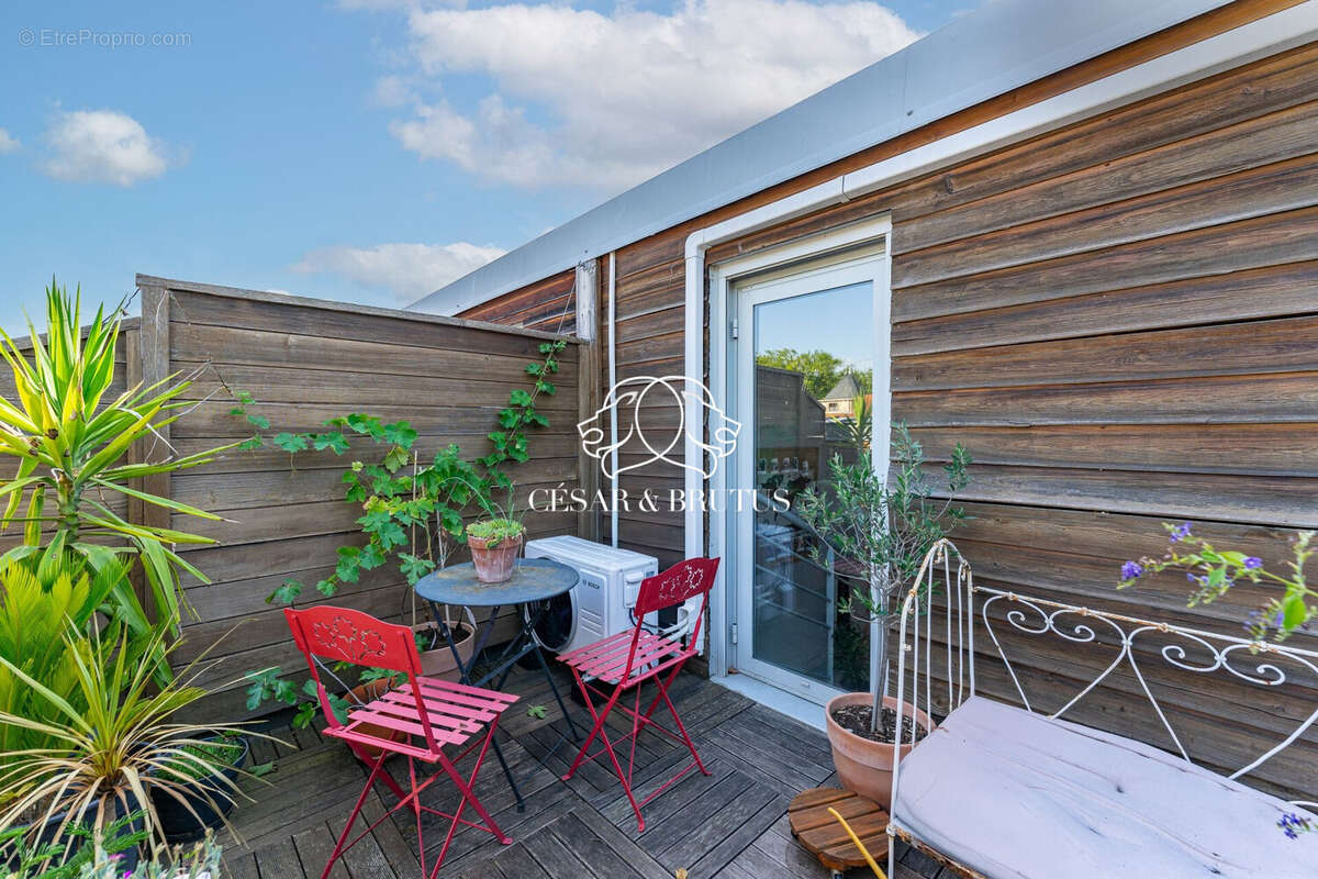 Appartement à SAINT-GENIS-LAVAL