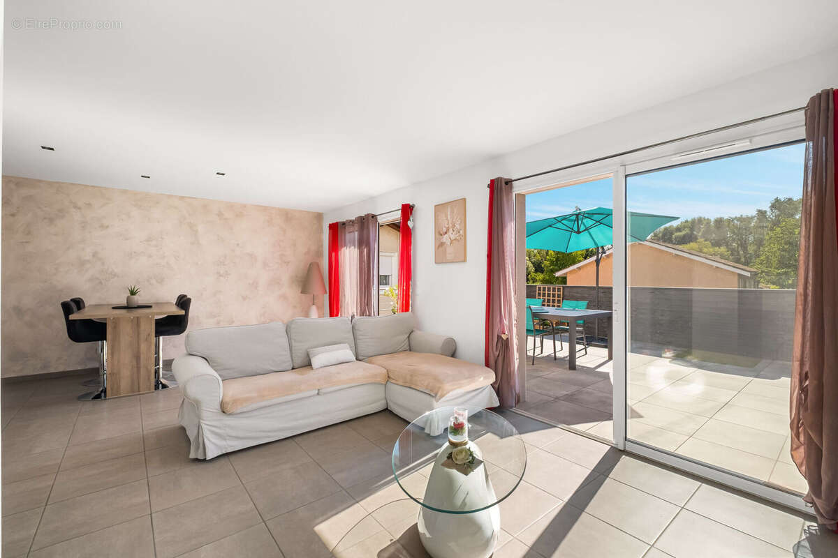 Photo 6 - Maison à SIMANDRES