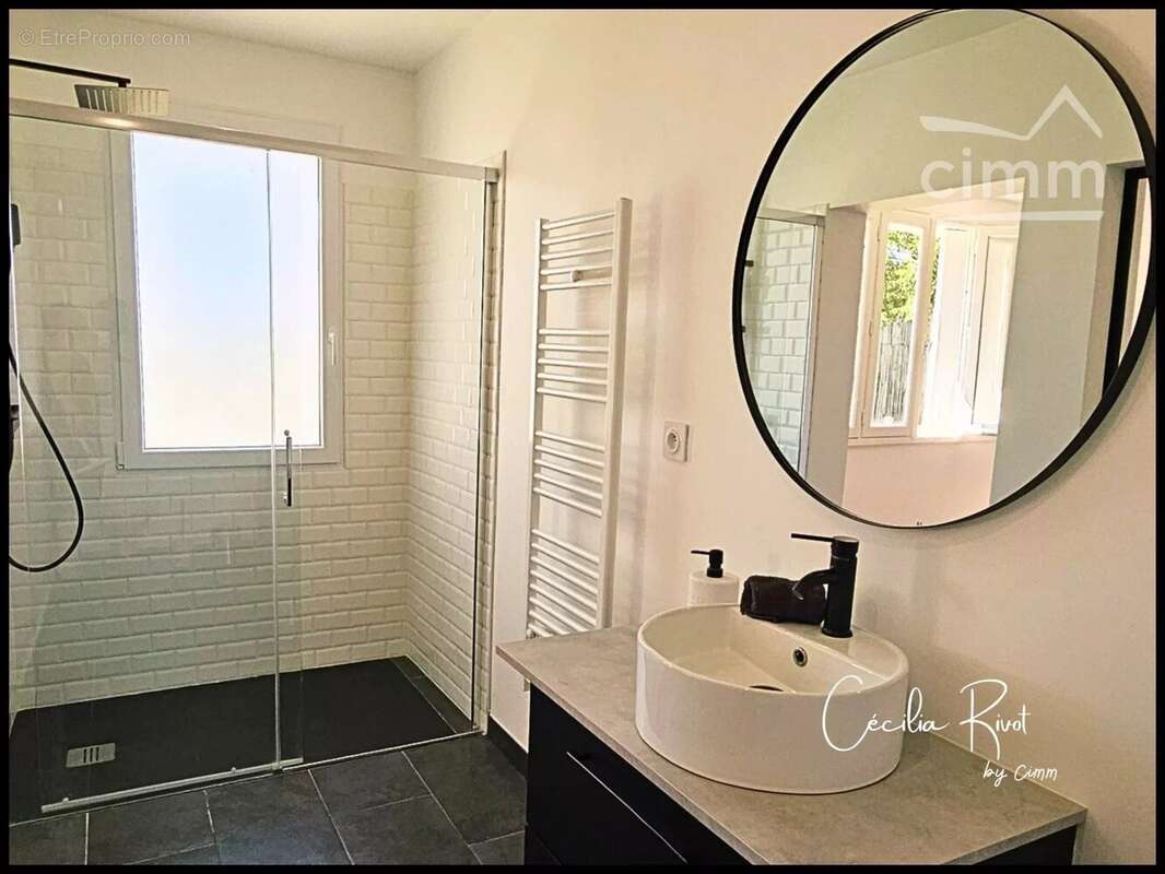 Maison à SAINT-MARTIAL-DE-MIRAMBEAU