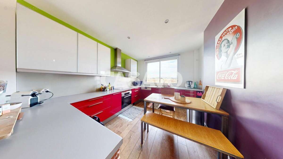 Appartement à MARSEILLE-6E