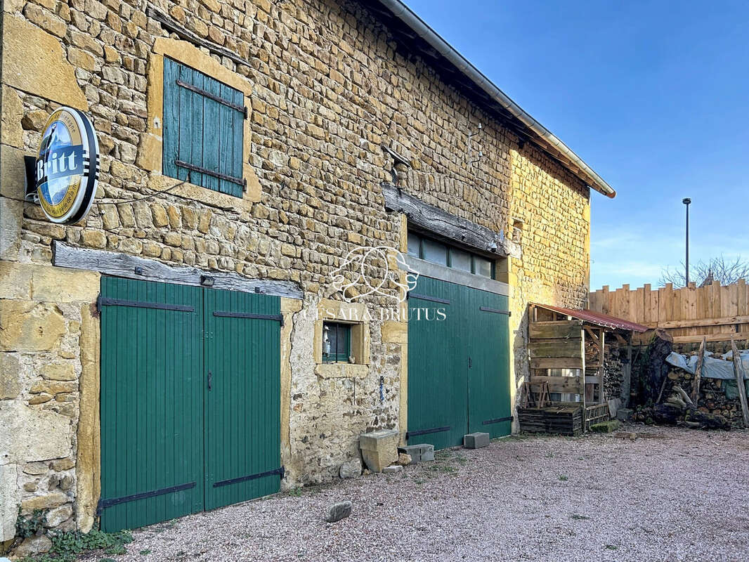 Maison à MAILLY