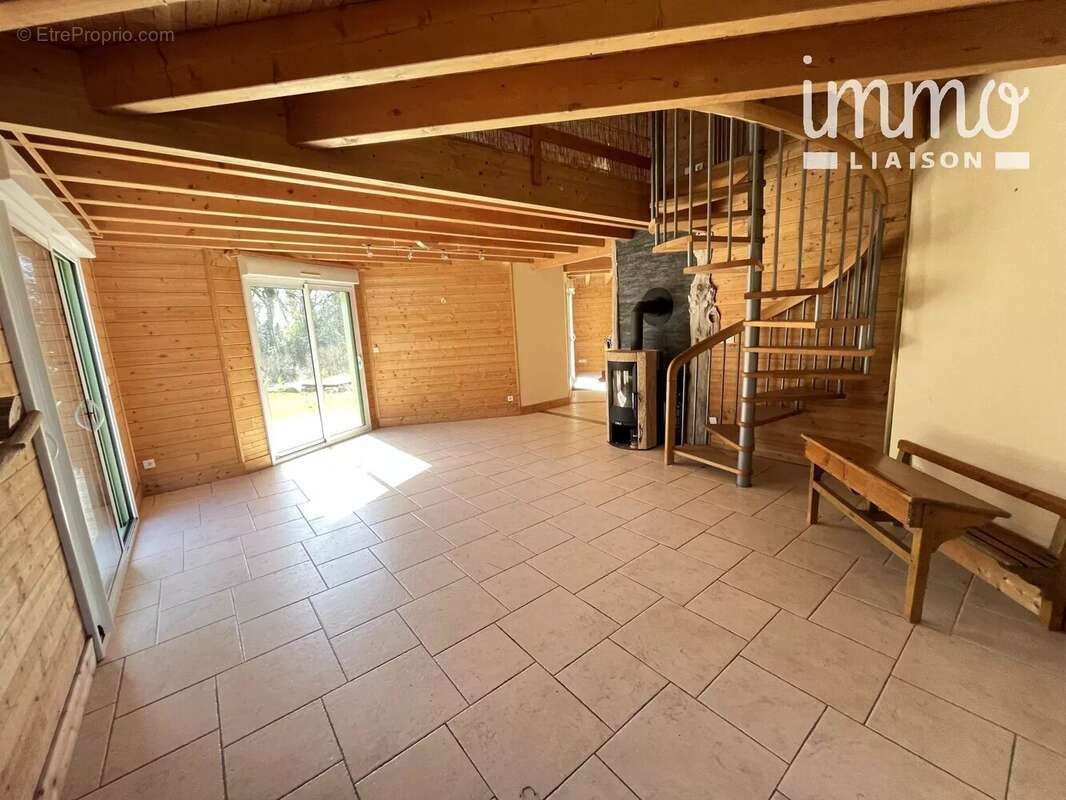 Maison à GRANDCHAMPS-DES-FONTAINES