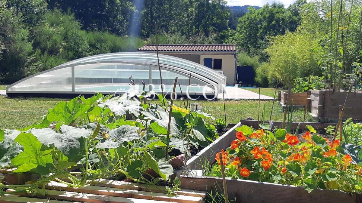 Maison à LACHAPELLE-SOUS-CHANEAC