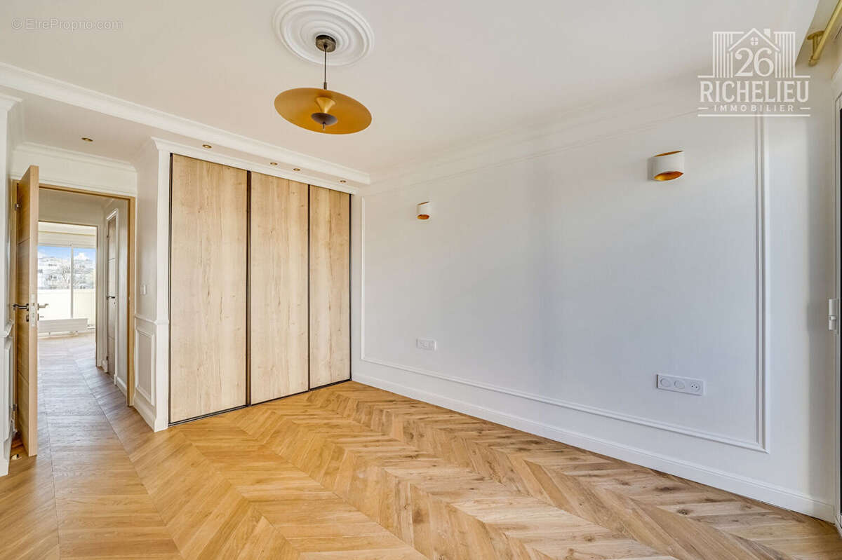 Appartement à PARIS-12E