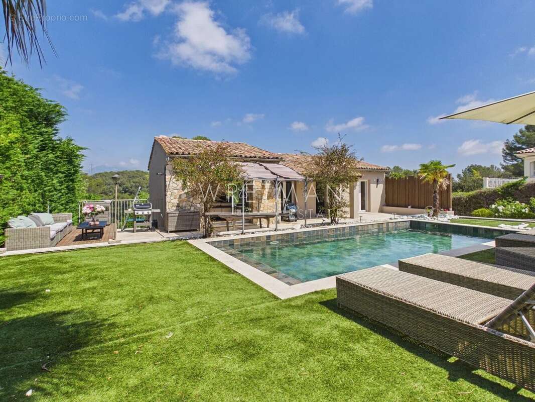 Maison à MOUGINS