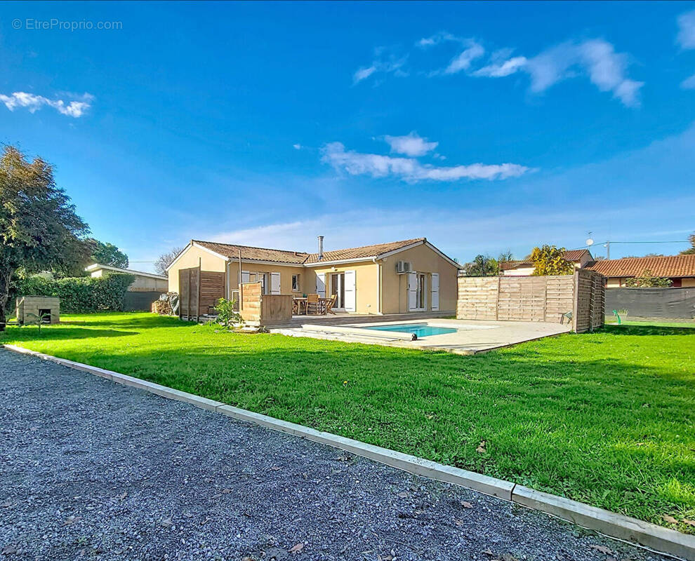 Maison à LE PIAN-MEDOC