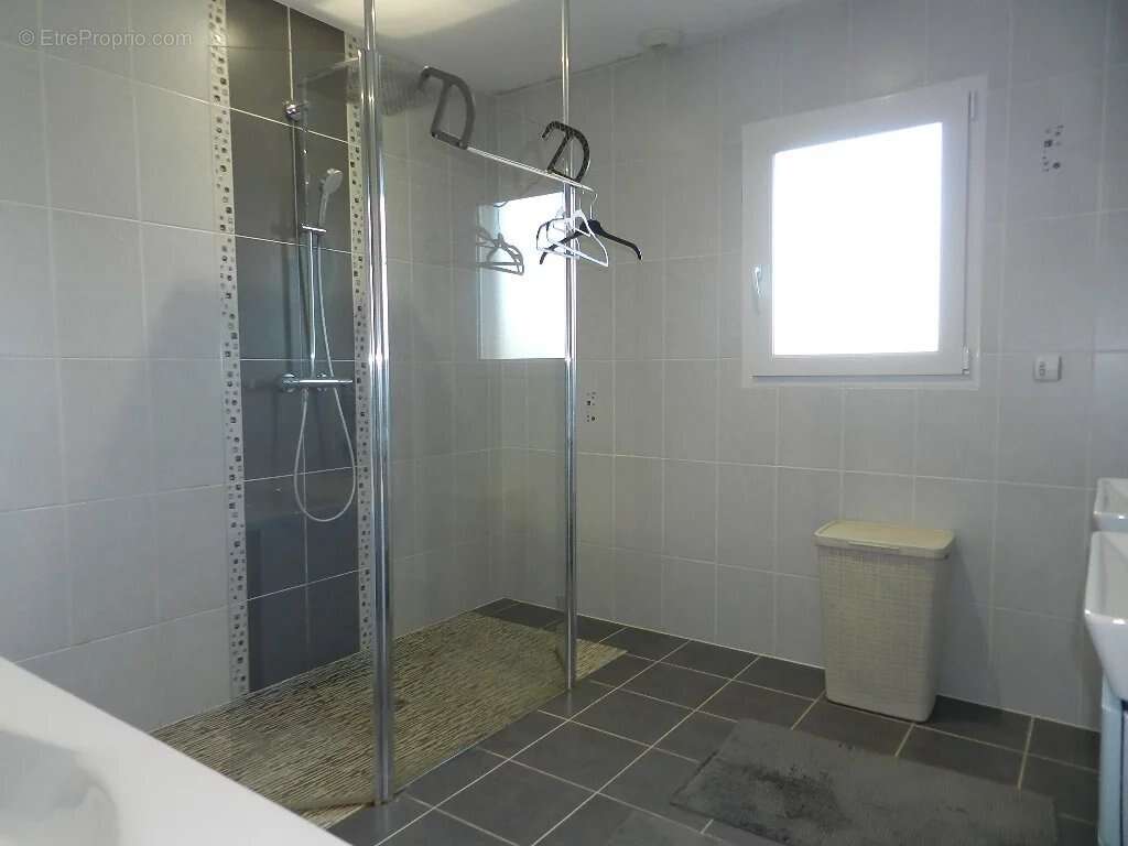 Maison à FRESNEY-LE-VIEUX