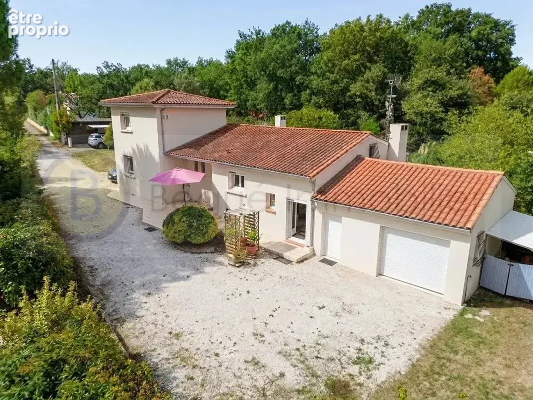 Maison à BRAX