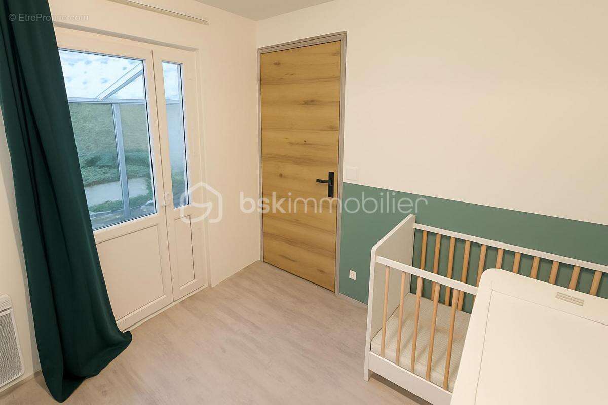 Maison à PONT-SUR-YONNE