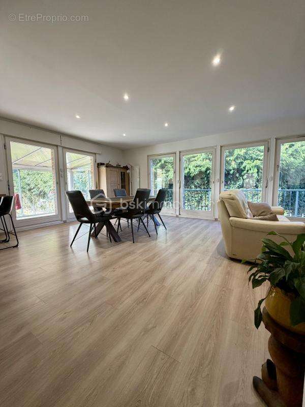 RUMIGNY Pavillon 3 chambres, sous-sol complet, terrain 1 598 m² - photo 3