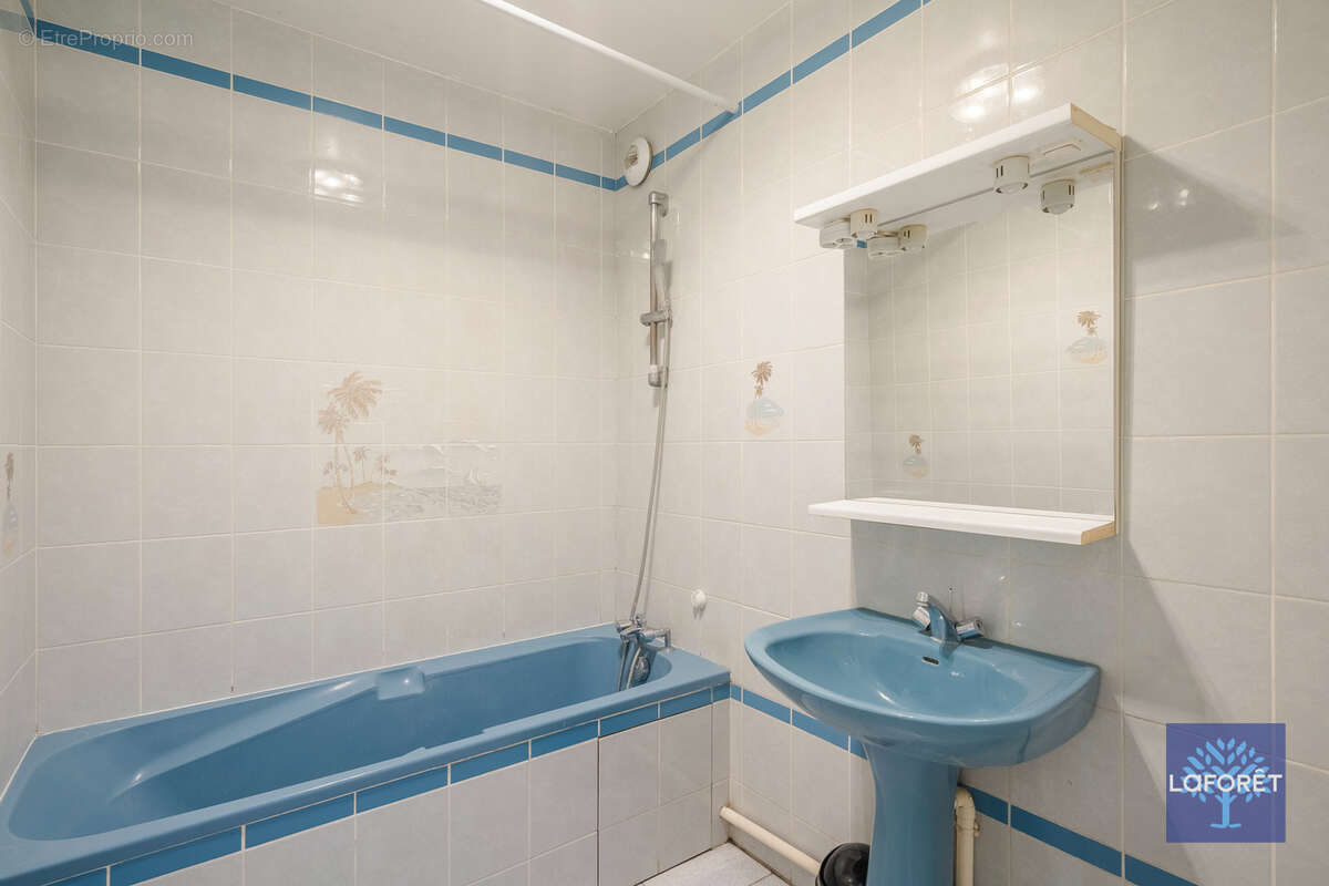 Appartement à LES PAVILLONS-SOUS-BOIS