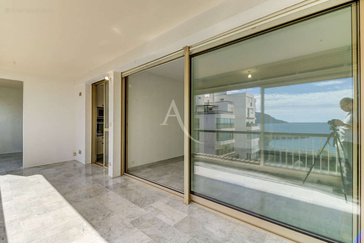 Appartement à MANDELIEU-LA-NAPOULE