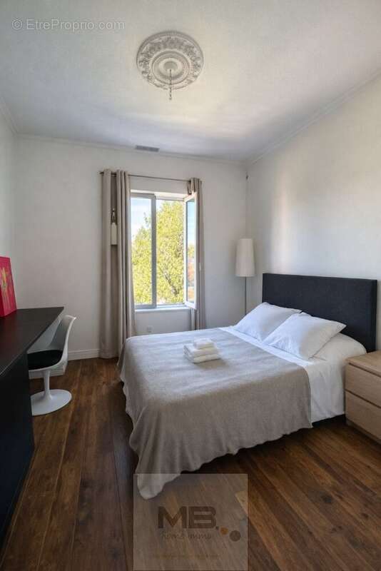Appartement à LACROIX-FALGARDE