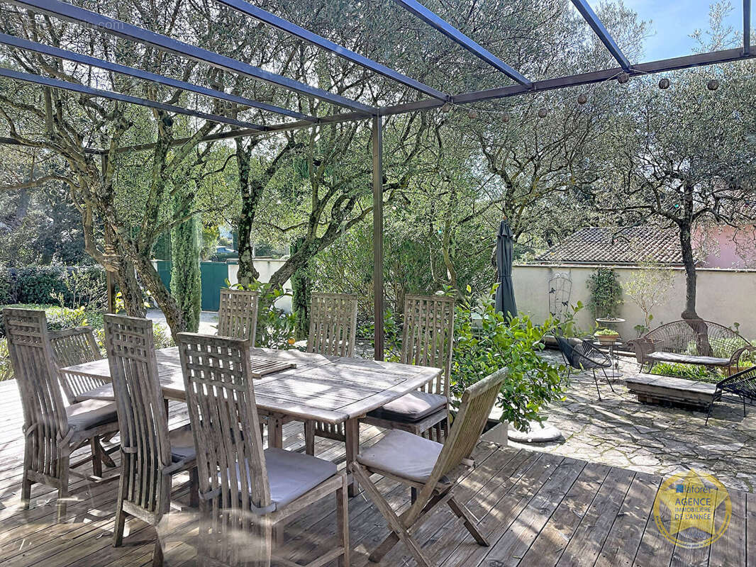 Maison à VILLENEUVE-LES-AVIGNON