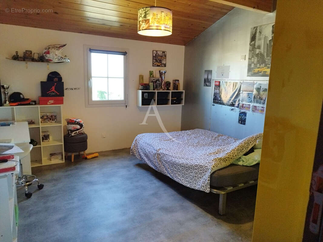 Maison à CHAMPAGNOLLES