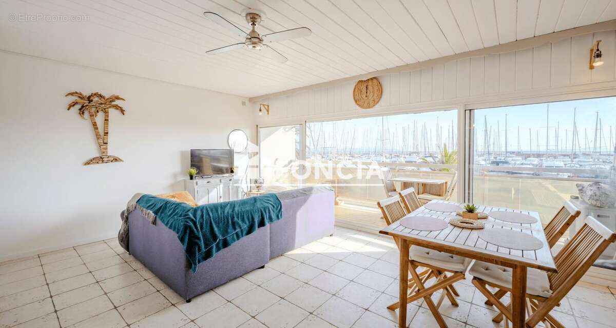 Appartement à HYERES