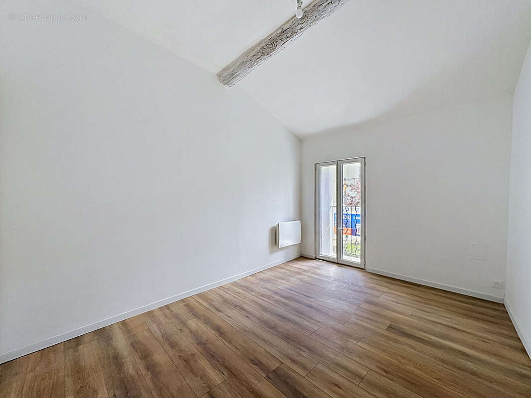 Maison à MORIERES-LES-AVIGNON