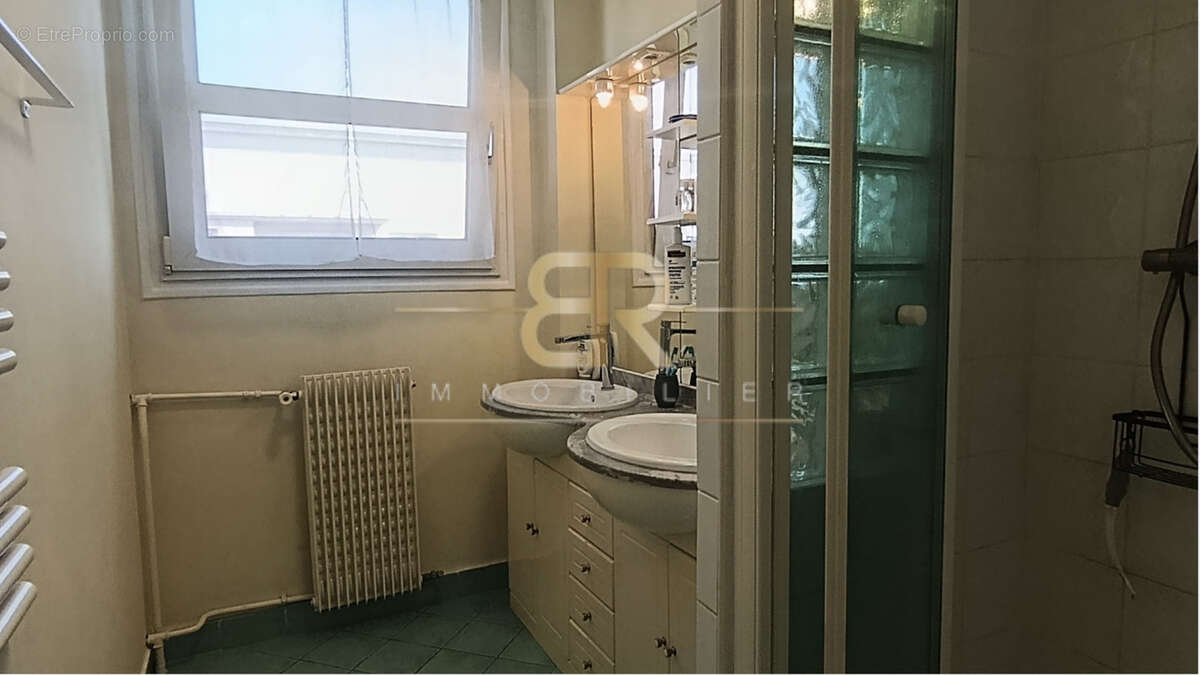 Appartement à FONTENAY-SOUS-BOIS