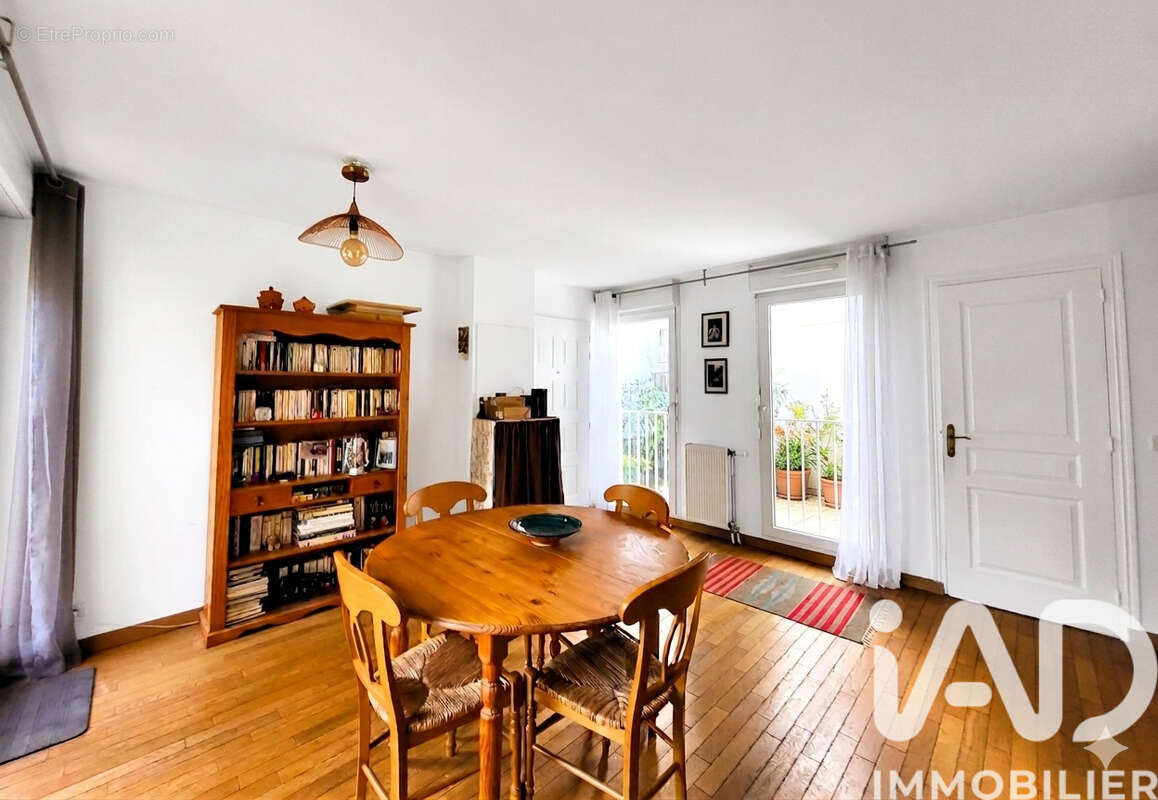 Photo 6 - Appartement à GENNEVILLIERS