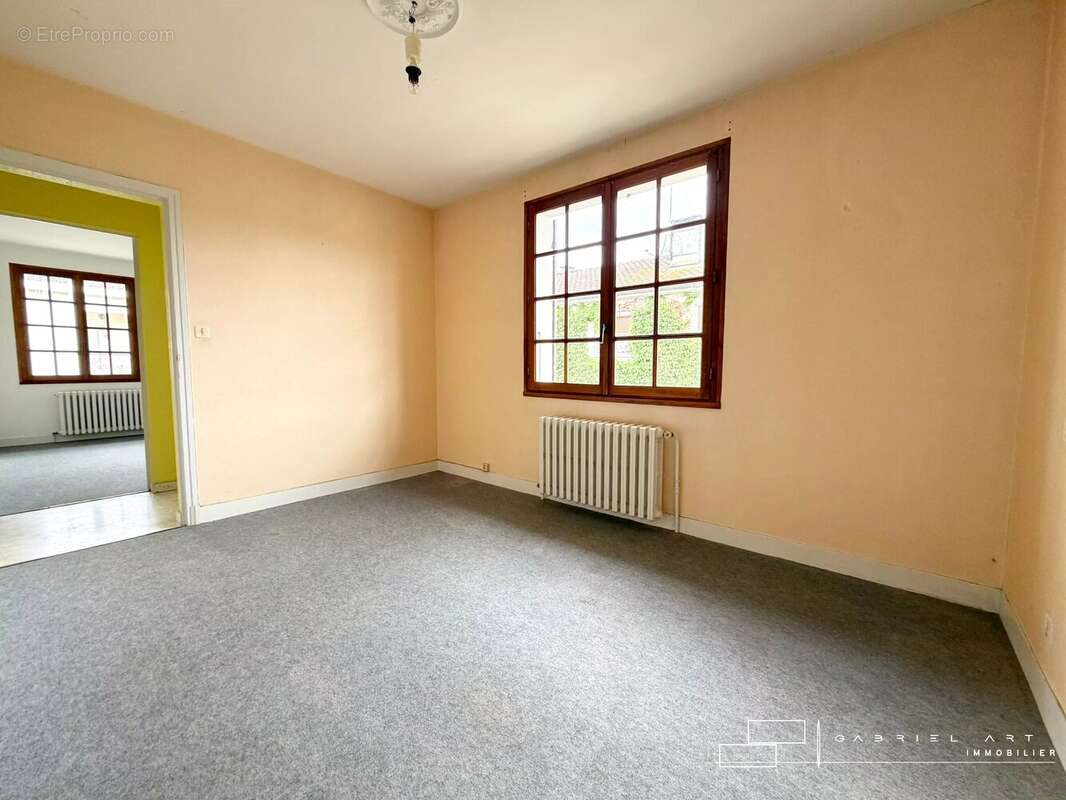 Maison 97 m² à Pavie  - photo 5