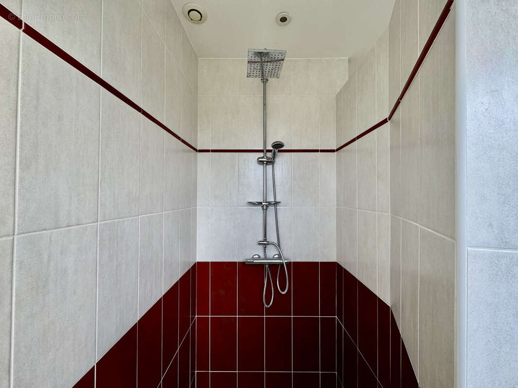 Maison à CHAMPCEVINEL