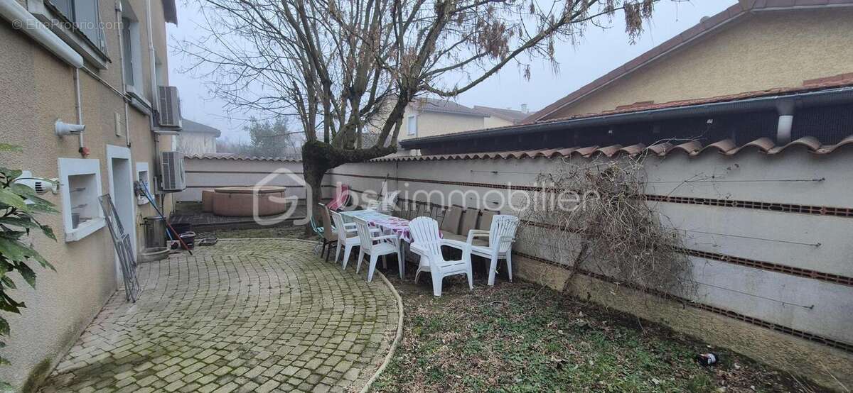 Maison à VILLEFRANCHE-SUR-SAONE