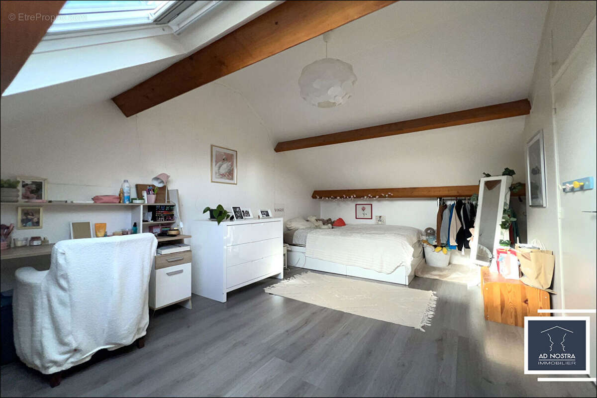 Maison à LA CHAPELLE-THOUARAULT