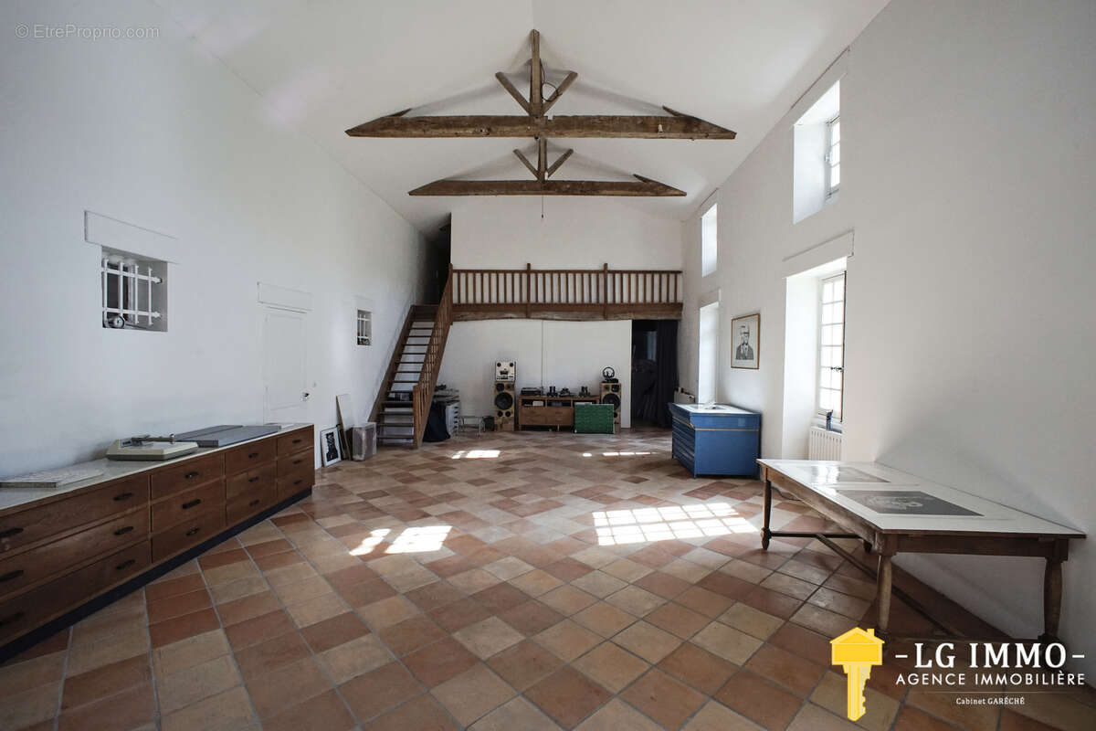Maison à SAINT-FORT-SUR-GIRONDE