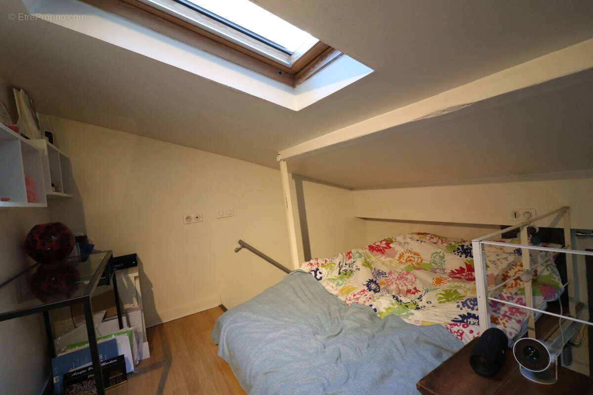 Appartement à PARIS-14E