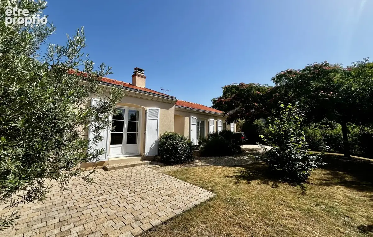 Brains - Maison de 108 m2 sur une parcelle de 931 m2 - photo 2