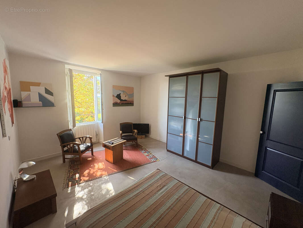 Maison à SAINT-BAUZELY