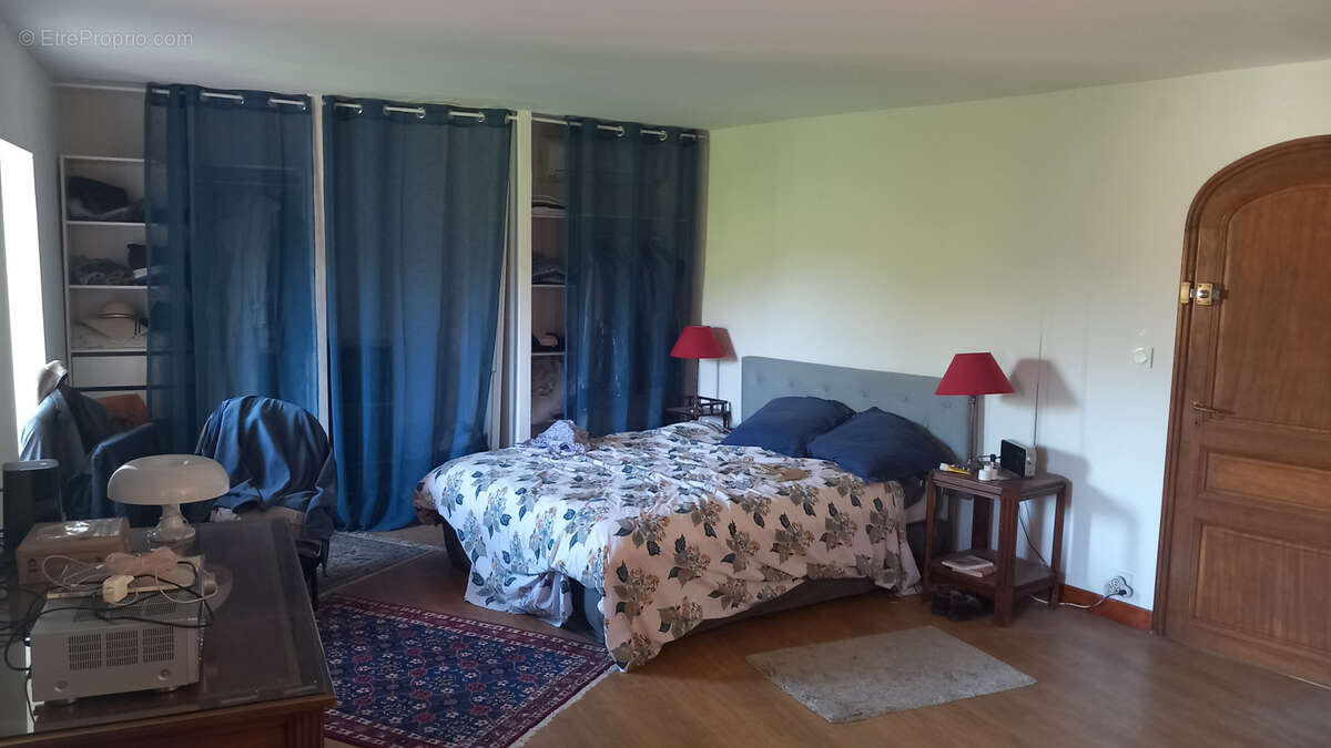 Maison à COLOMBIERES-SUR-ORB