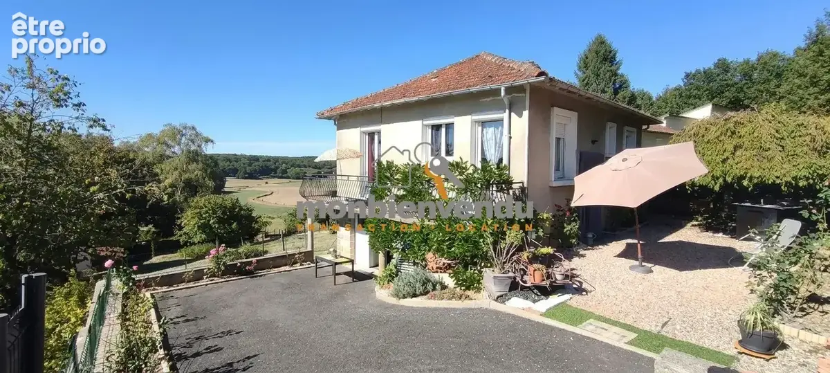 Photo Maison à Le Rouget au prix de 153 500€