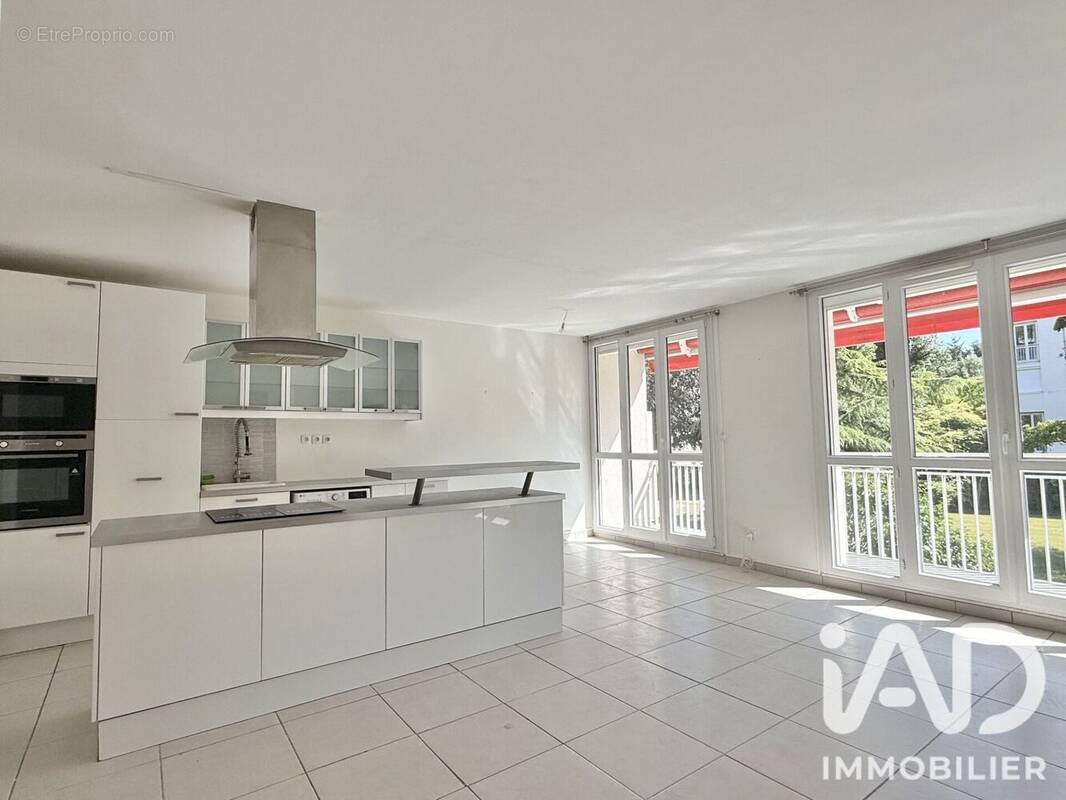 Photo 1 - Appartement à CHILLY-MAZARIN