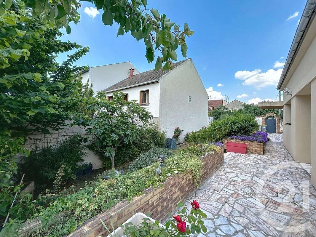 Maison à GARGES-LES-GONESSE