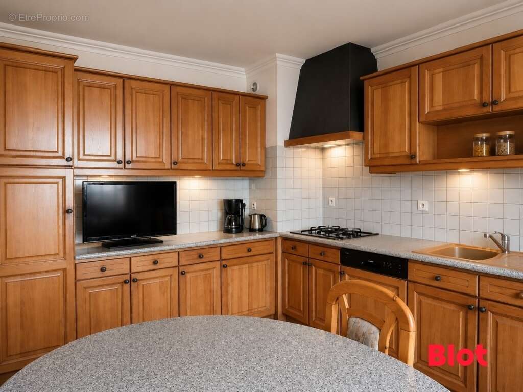 Maison 137 m² à Saint-Jouan-Des-Guerets  - photo 8
