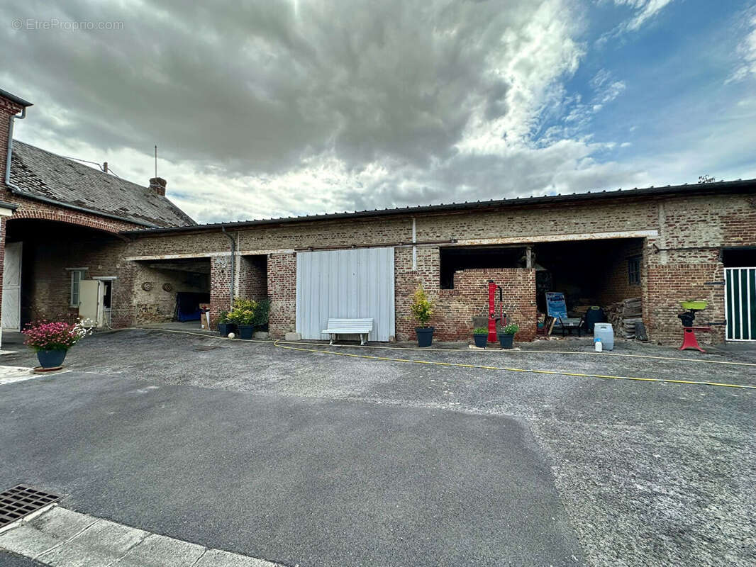 Corps de ferme Nesle 15 pièce(s) 320m2 - photo 14