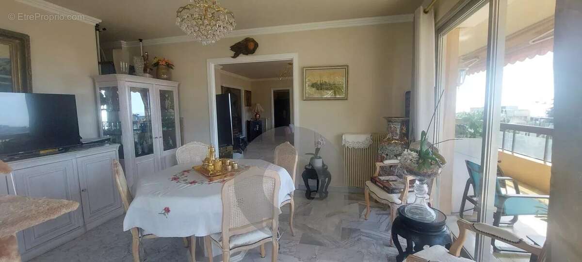 Appartement à MENTON