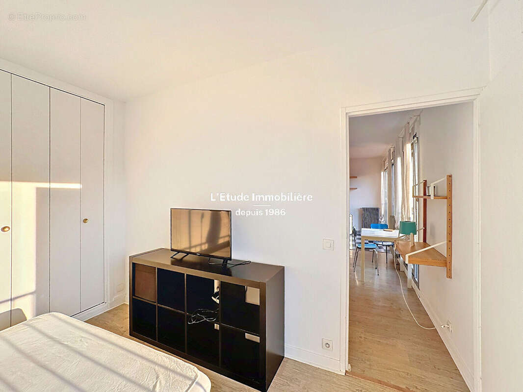 Saxe - t2 40m2 - dernier etage - vue fourviere - photo 8
