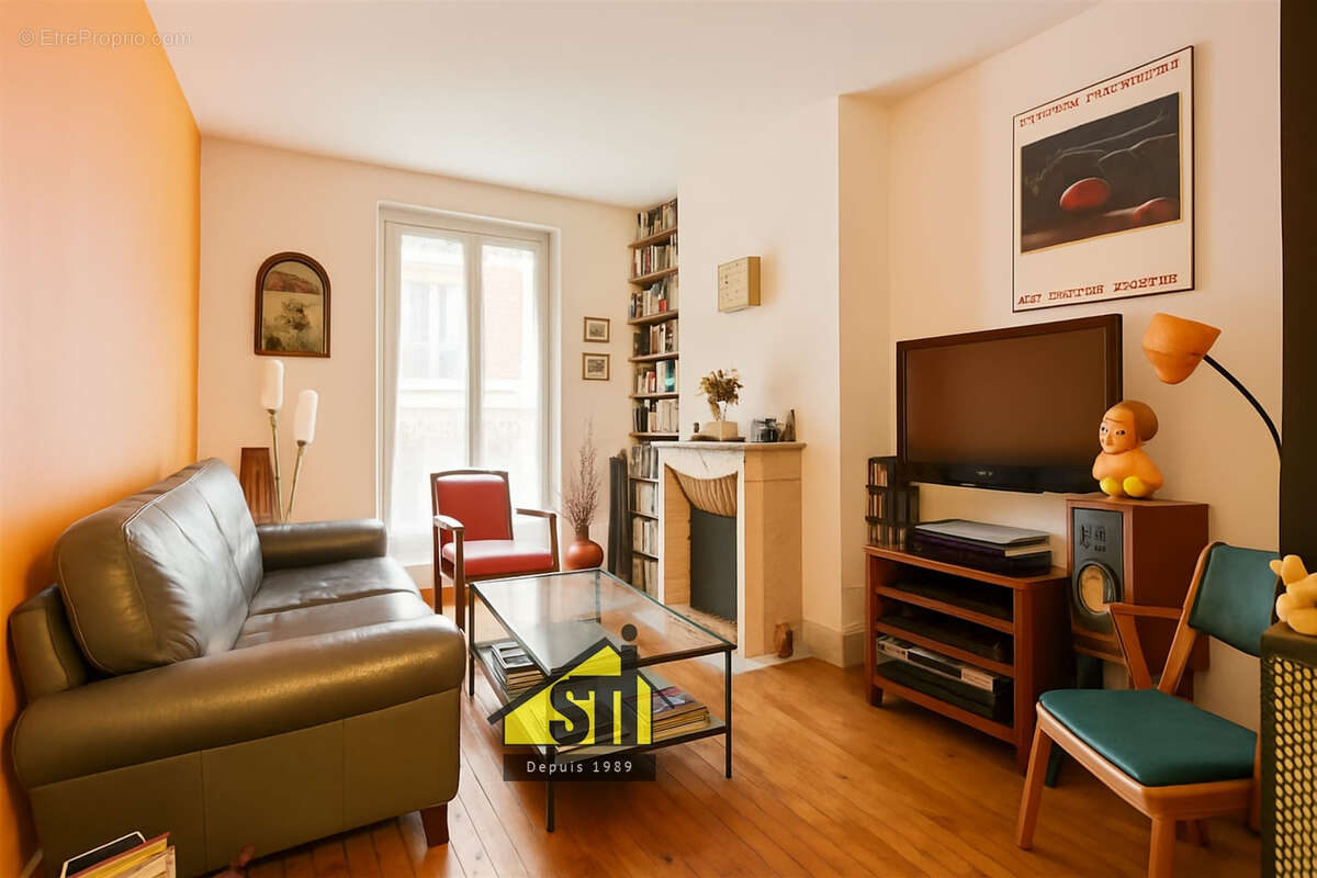 Appartement à PARIS-14E