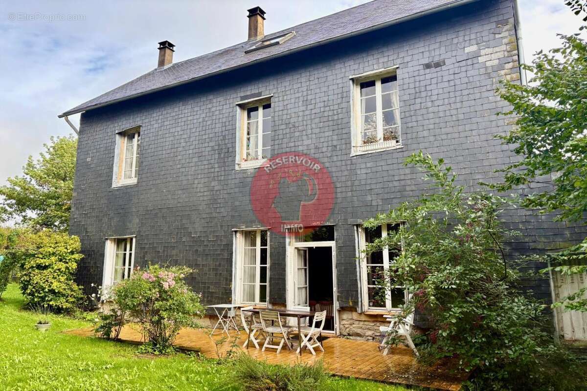 Maison à MOUX-EN-MORVAN