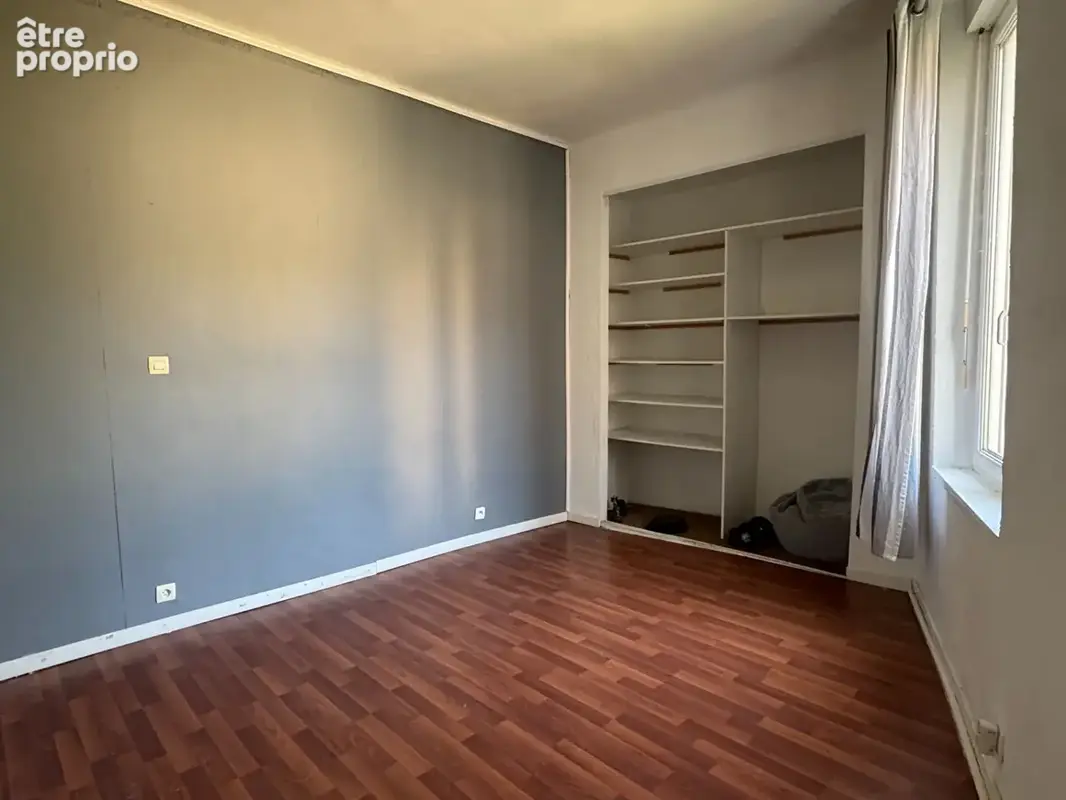 REF PETIT TRAIN5 - Appartement 4 pièces avec terrasse, cours et sous sol. - photo 6