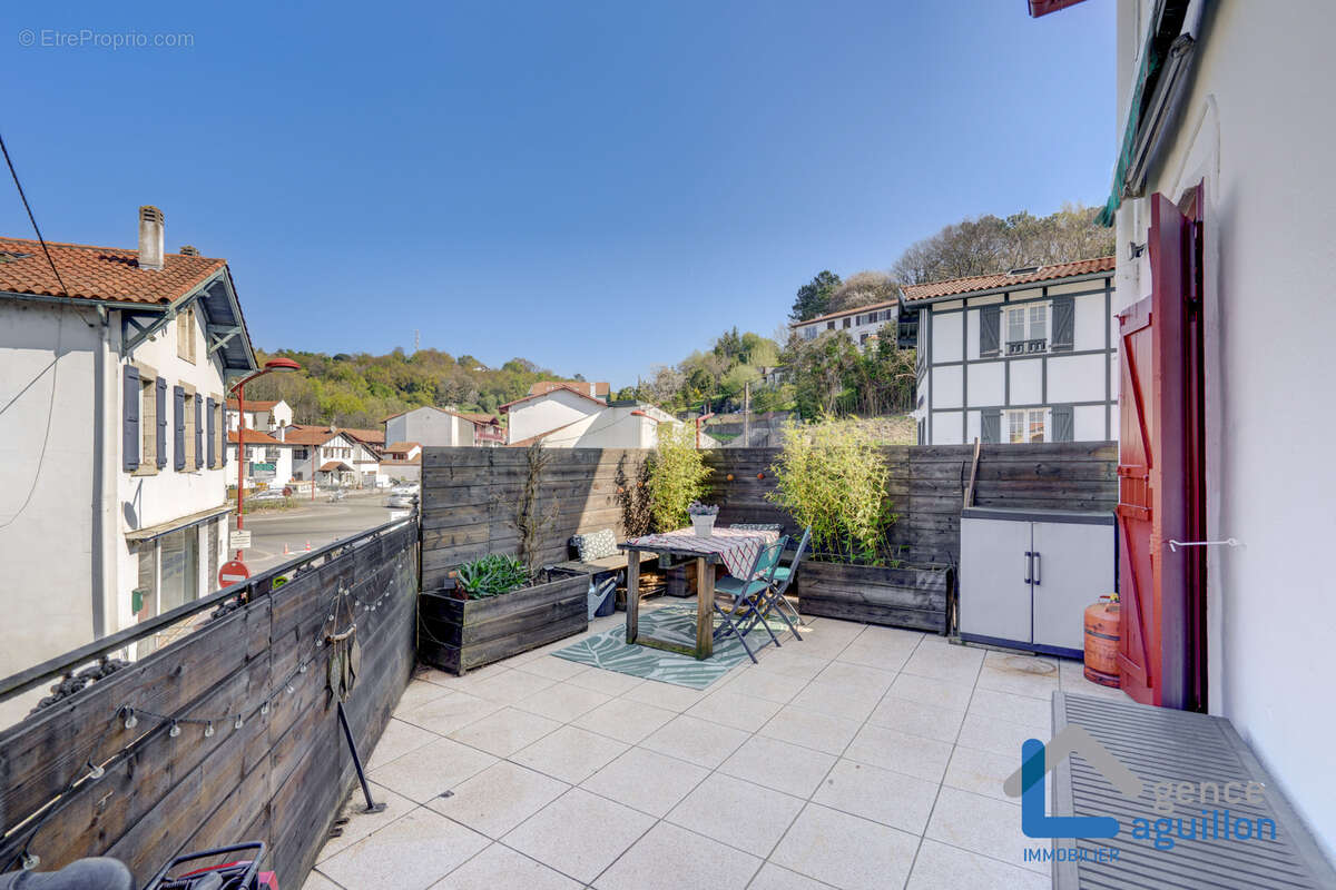 Appartement à URRUGNE