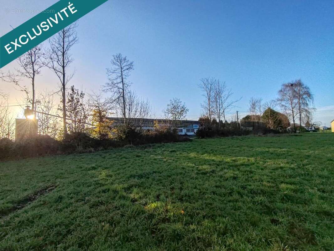 Photo 4 - Terrain à FOUGEROLLES-DU-PLESSIS