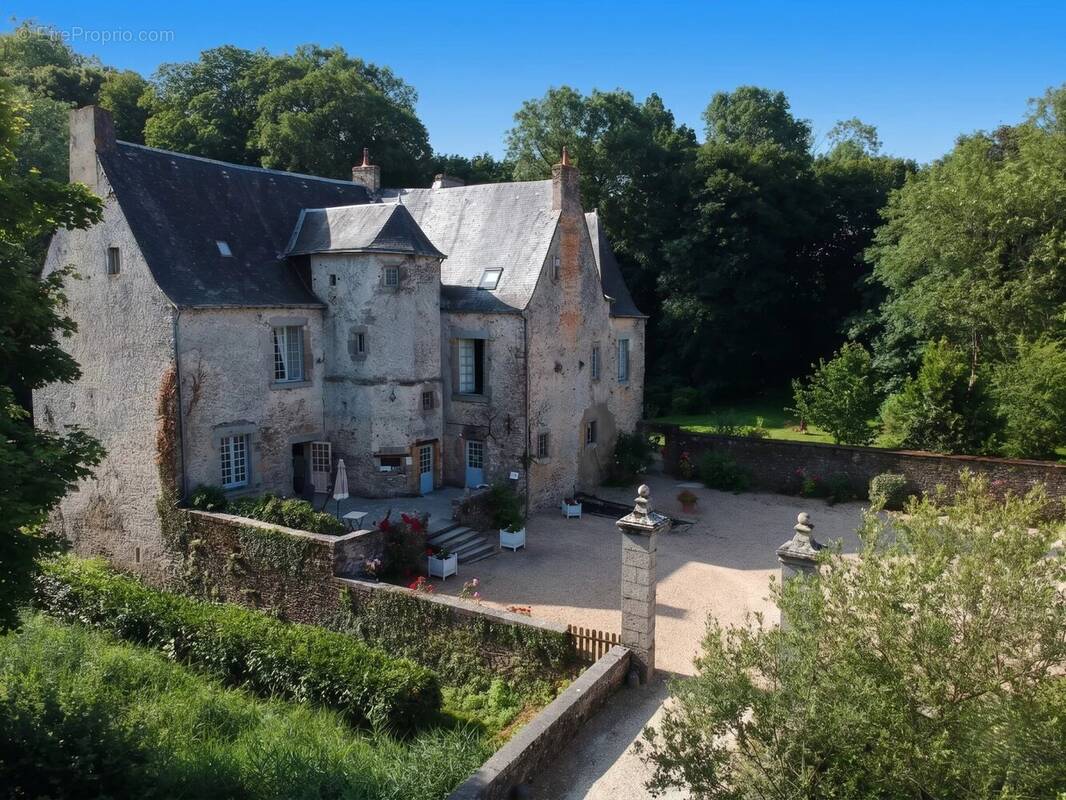 Maison à LAVAL