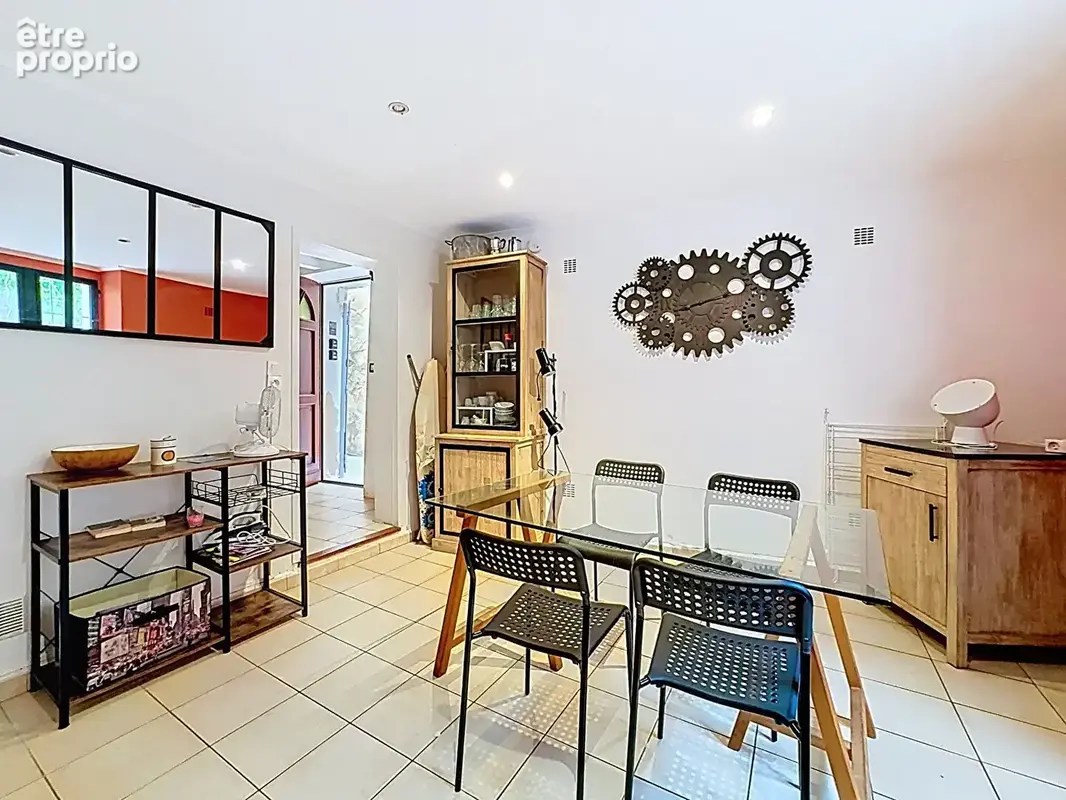Intra-muros Avignon Maison 84 m2 4 chambres - photo 3