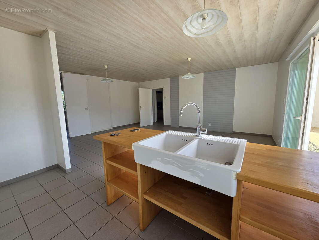 5mn du centre ville, et 10 mn des plages, idéale principale ou investissement locatif - photo 5