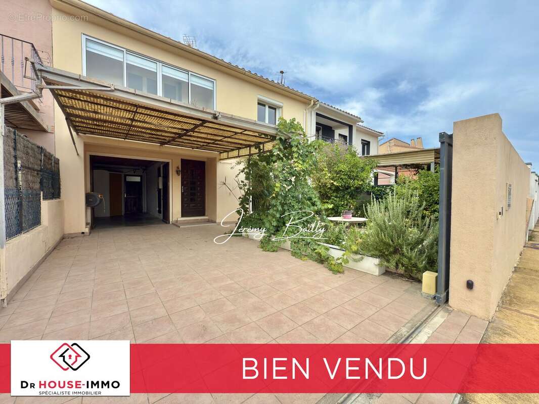 Maison à SAINT-ESTEVE