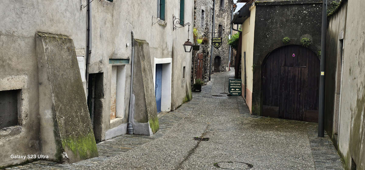 Grandes combles à aménager de 160 m2 à Corps (Isère) avec option appt T5 - photo 4