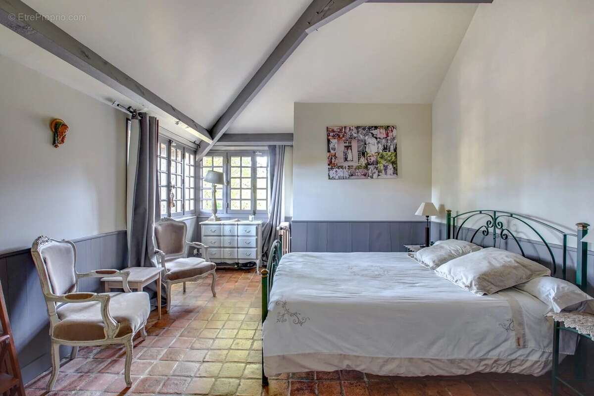 Maison à MONTFORT-L'AMAURY